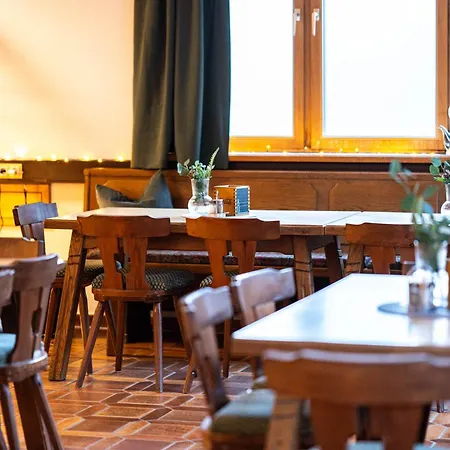 Edelweiss Gaestehaus Pensión Lachtal