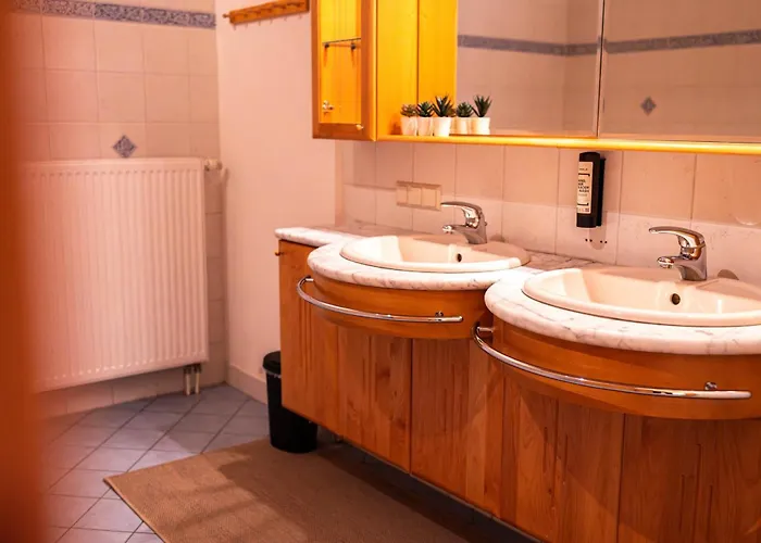 Edelweiss Gaestehaus 3* Lachtal